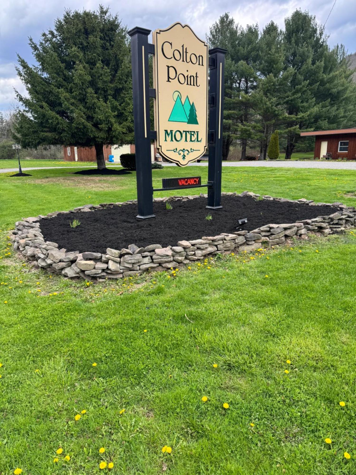 Colton Point Motel